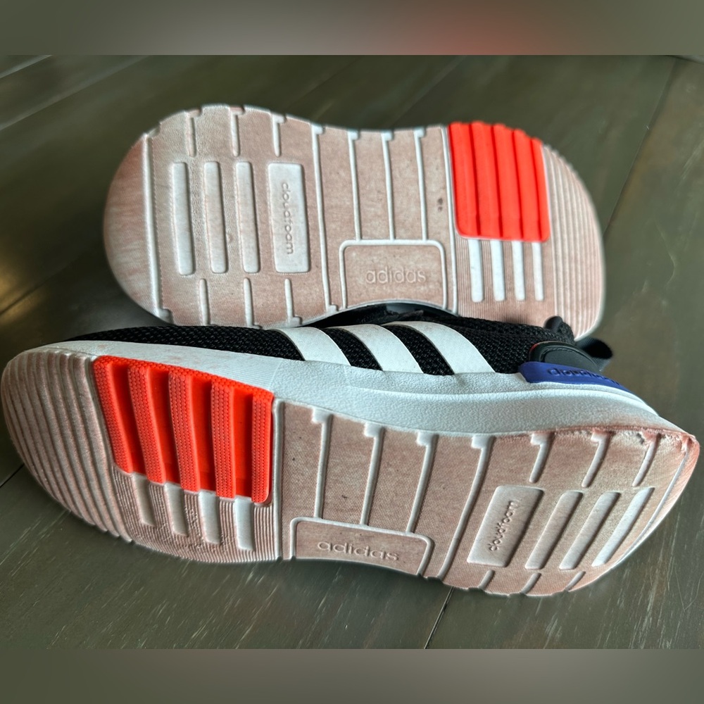Adidas Cloudfoam - Picture 3 of 4